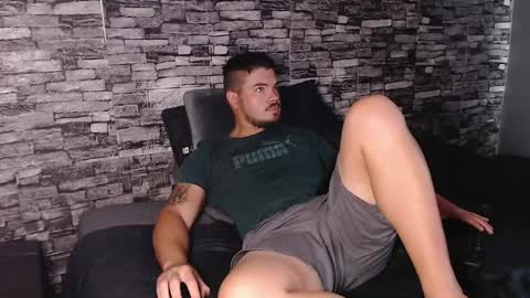 blueeyeboy0 online show from April 17, 7:55 am