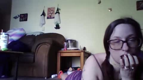 Blueeyedbeauty online show from May 1, 12:48 am