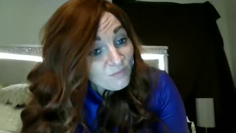 Snapshot of blueeyes1518 chatting on February 11, 3:08 am blueeyes1518 online show from February 11, 3:08 am