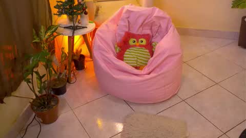 FLORAA online show from December 15, 8:05 pm