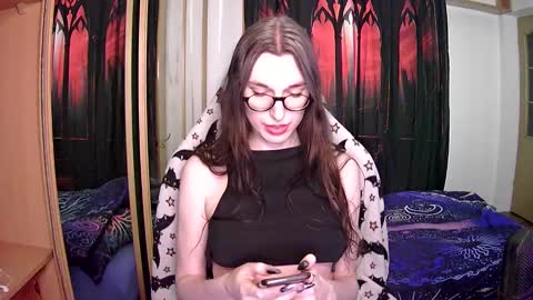 Bluerose online show from December 6, 8:01 pm