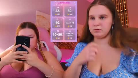 Snapshot of blush_ellie chatting on February 16, 2:43 pm Ellie3 online show from February 16, 2:43 pm