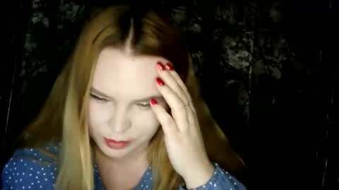 blushing_star online show from December 5, 4:49 pm