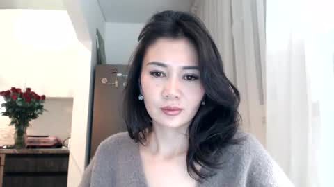 Liya online show from February 2, 2:25 pm