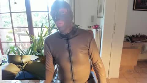 SlaveRobert online show from October 20, 12:32 pm