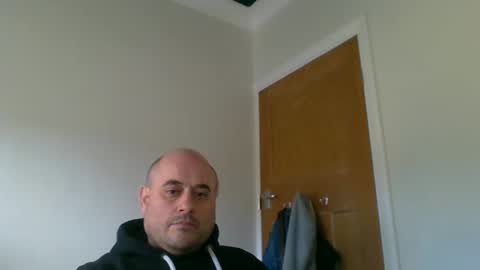 Snapshot of bobabator chatting on March 3, 2:28 pm bobabator online show from March 3, 2:28 pm