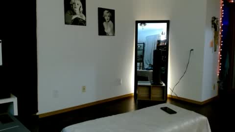 BombshellBaeby online show from September 30, 1:49 am