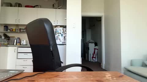 Bondi online show from February 27, 10:09 pm