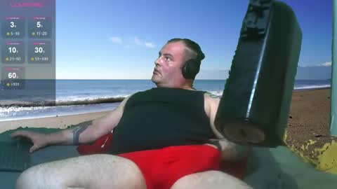 Snapshot of bongolian chatting on December 31, 11:39 pm SkullBone online show from December 31, 11:39 pm