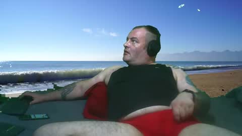 Snapshot of bongolian chatting on December 14, 3:06 am SkullBone online show from December 14, 3:06 am