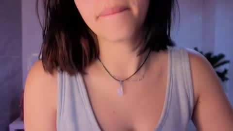 Bonnie  online show from June 19, 12:55 pm