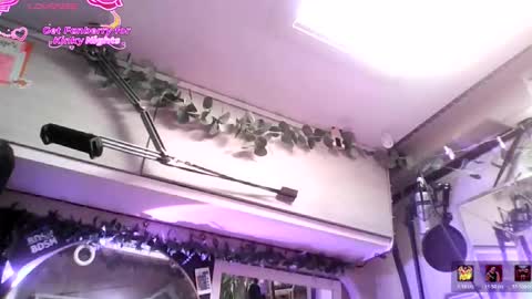 Bonnie and Clyde online show from February 18, 1:55 pm