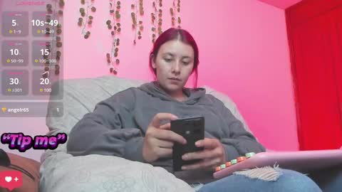 Snapshot of bonnie_moon_ chatting on December 5, 12:58 am Bonnie Help me reach 500 likes online show from December 5, 12:58 am