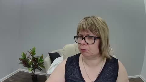 bonnnyboobsy online show from July 22, 9:28 pm