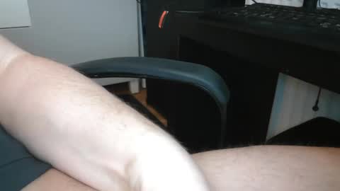 Bonobooy online show from December 18, 1:45 pm