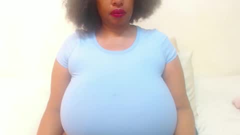 boobyqueen online show from April 11, 6:45 pm