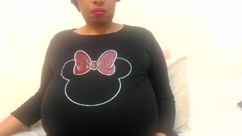 boobyqueen online show from July 9, 11:25 am