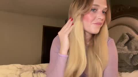 booksnlooksgirl online show from January 8, 3:08 am