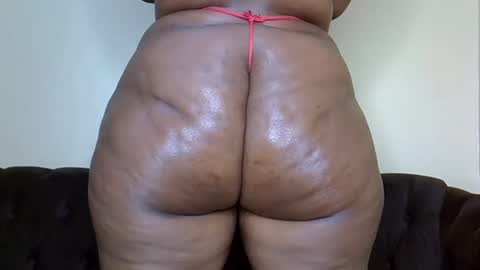 Snapshot of bootieshakess chatting on January 7, 11:24 pm bootieshakess online show from January 7, 11:24 pm