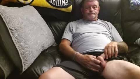 bostonguy1969 online show from June 8, 4:02 am