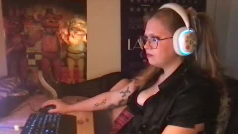 bottomtside online show from December 1, 5:05 am