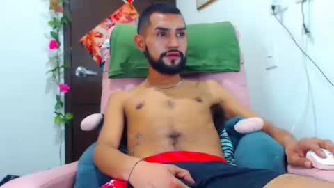 Snapshot of boybunnyerotic chatting on September 16, 12:23 am boybunnyerotic online show from September 16, 12:23 am