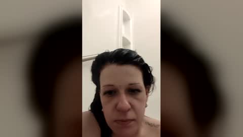 boyerlkarine online show from May 5, 3:46 am