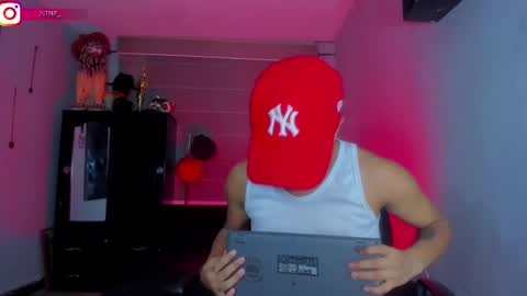 miguel  online show from January 29, 3:33 am