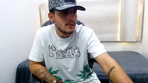 MAX online show from February 12, 2:21 pm