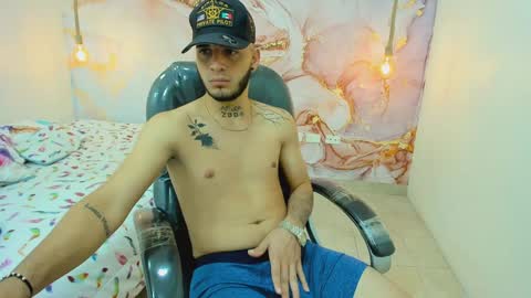 MAX online show from December 23, 5:39 am