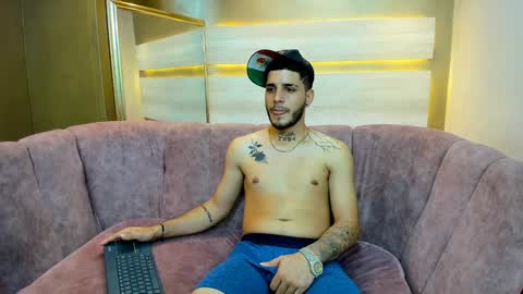 MAX online show from January 11, 1:06 am