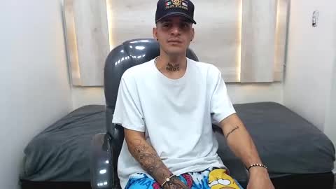 MAX online show from January 31, 2:48 am