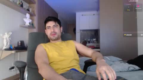 Snapshot of bradley_muscle chatting on September 26, 7:00 pm Bradley online show from September 26, 7:00 pm