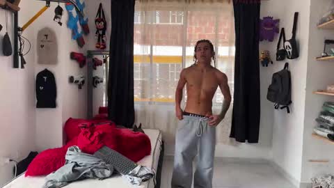 Bradley Strong online show from September 14, 3:24 pm