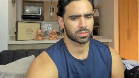 bradleymartin7 online show from October 31, 2:45 am