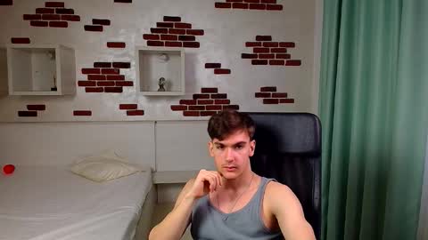 BradyFlint online show from March 29, 4:47 am