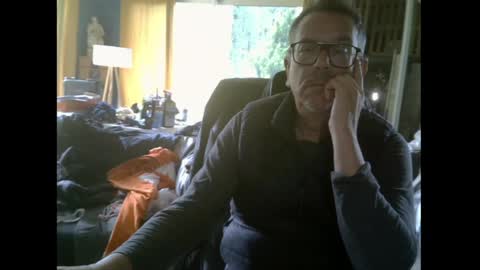 bradysboy online show from May 4, 10:44 am