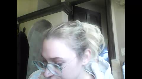 i am a naughty jedi knight online show from January 17, 5:11 pm