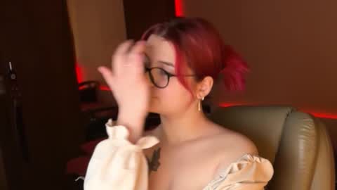 brandy_wow online show from February 2, 4:14 pm