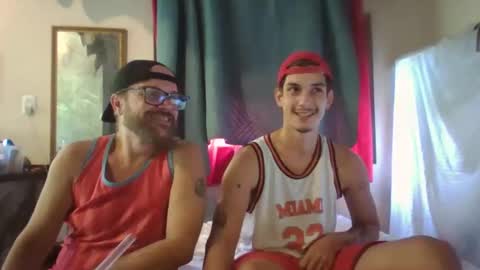 Bichaenrustida online show from December 25, 10:06 am