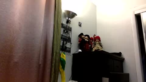 brasilierabrat online show from June 24, 3:13 am