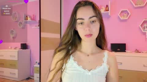 Annie online show from October 25, 5:46 pm