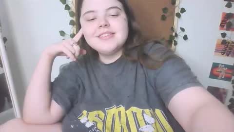 Snapshot of brattyprincess_emma chatting on September 19, 5:27 pm Emma online show from September 19, 5:27 pm