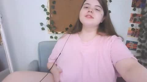 Snapshot of brattyprincess_emma chatting on October 7, 9:16 am Emma online show from October 7, 9:16 am