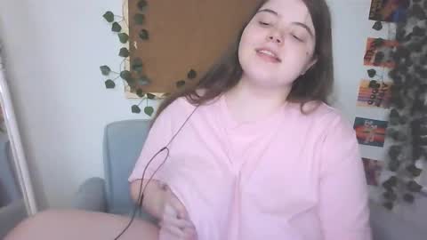 Snapshot of brattyprincess_emma chatting on October 16, 6:07 pm Emma online show from October 16, 6:07 pm