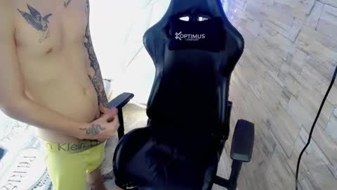 BRAYAN online show from December 3, 6:22 pm