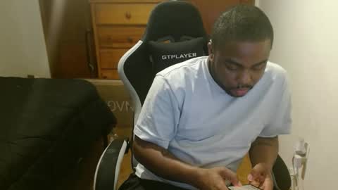 Breadw1nnah online show from November 29, 6:10 am