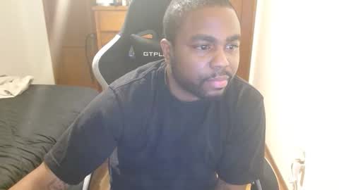 Breadw1nnah online show from December 5, 5:28 am