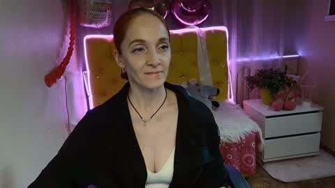 breeterner online show from March 3, 11:46 pm