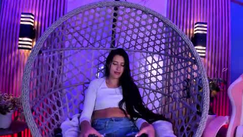 Brenda moris online show from March 13, 4:05 am